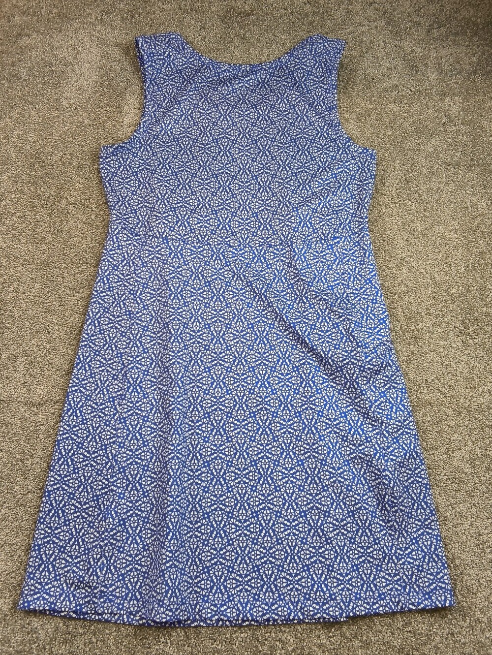 LL Bean Size Medium Dress Blue Floral Athletic Performance Stretch Pocket